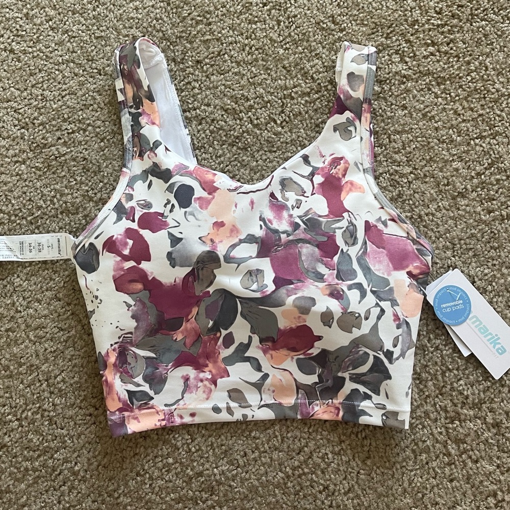 NWT Floral Workout Top